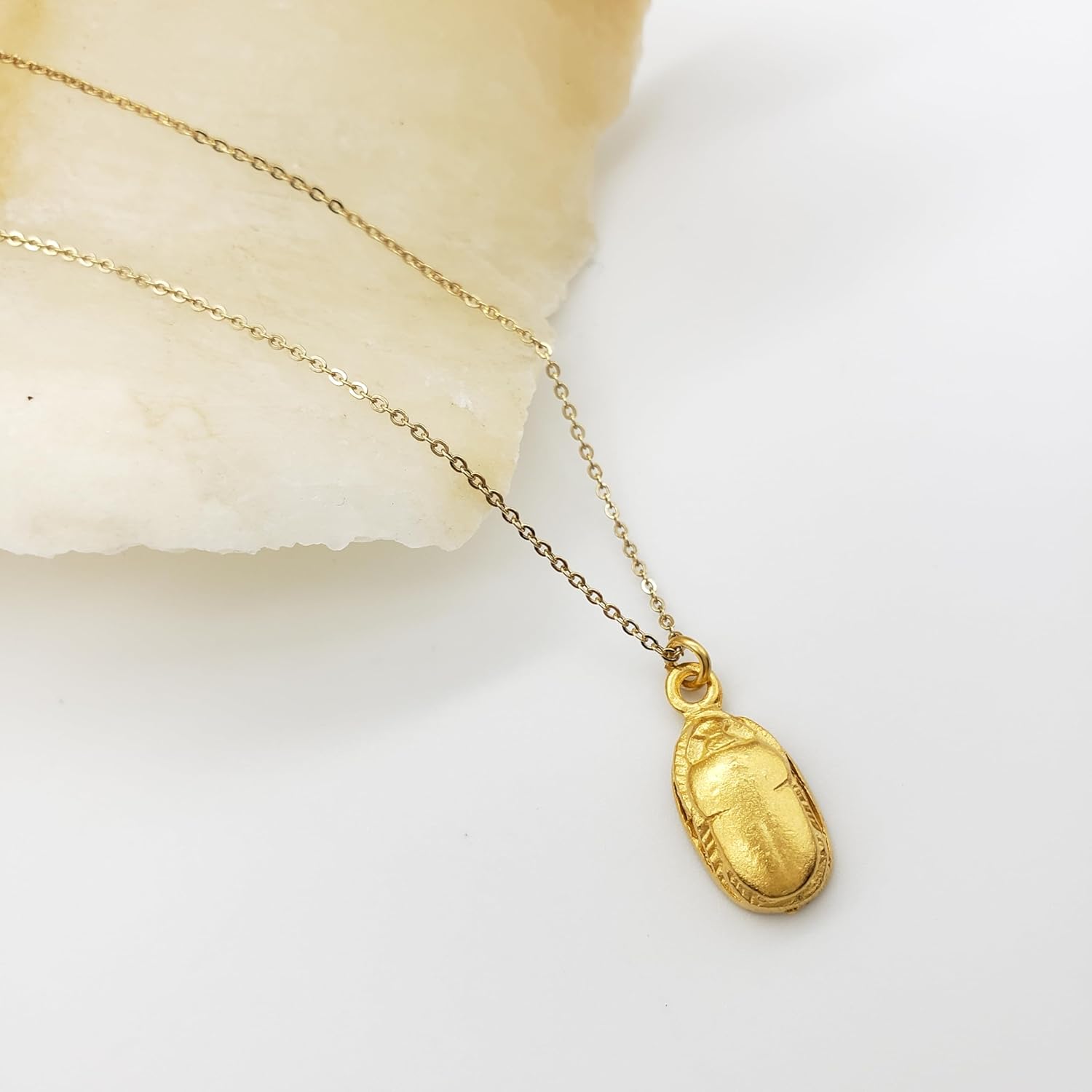 エジプト スカラベ ペンダントネックレス - ゴールドメッキ スカベラ